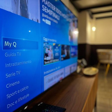 Regina Milano In Verona - Sky Tv, Wifi E Breakfast Box Daire Dış mekan fotoğraf