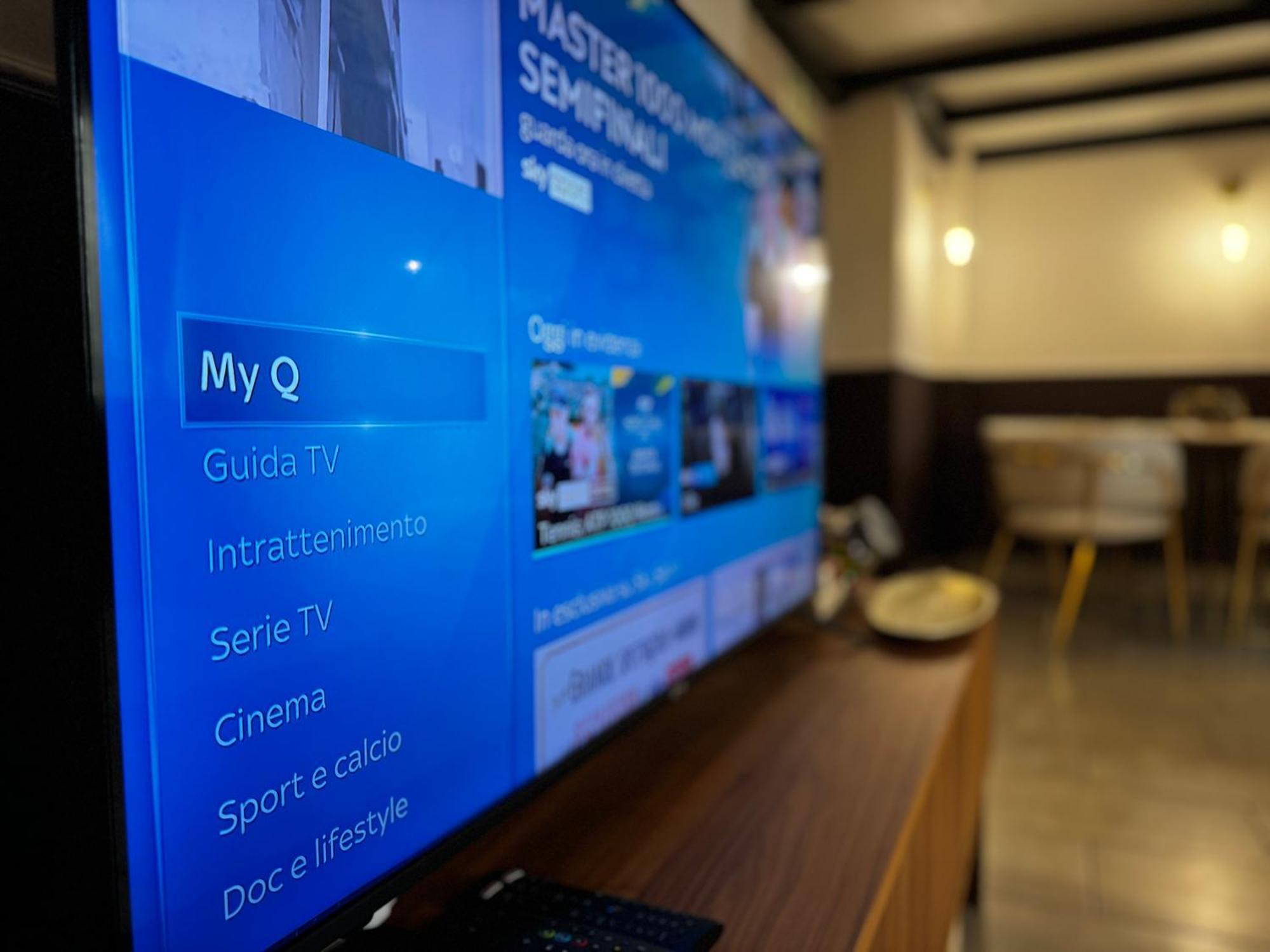 Regina Milano In Verona - Sky Tv, Wifi E Breakfast Box Daire Dış mekan fotoğraf