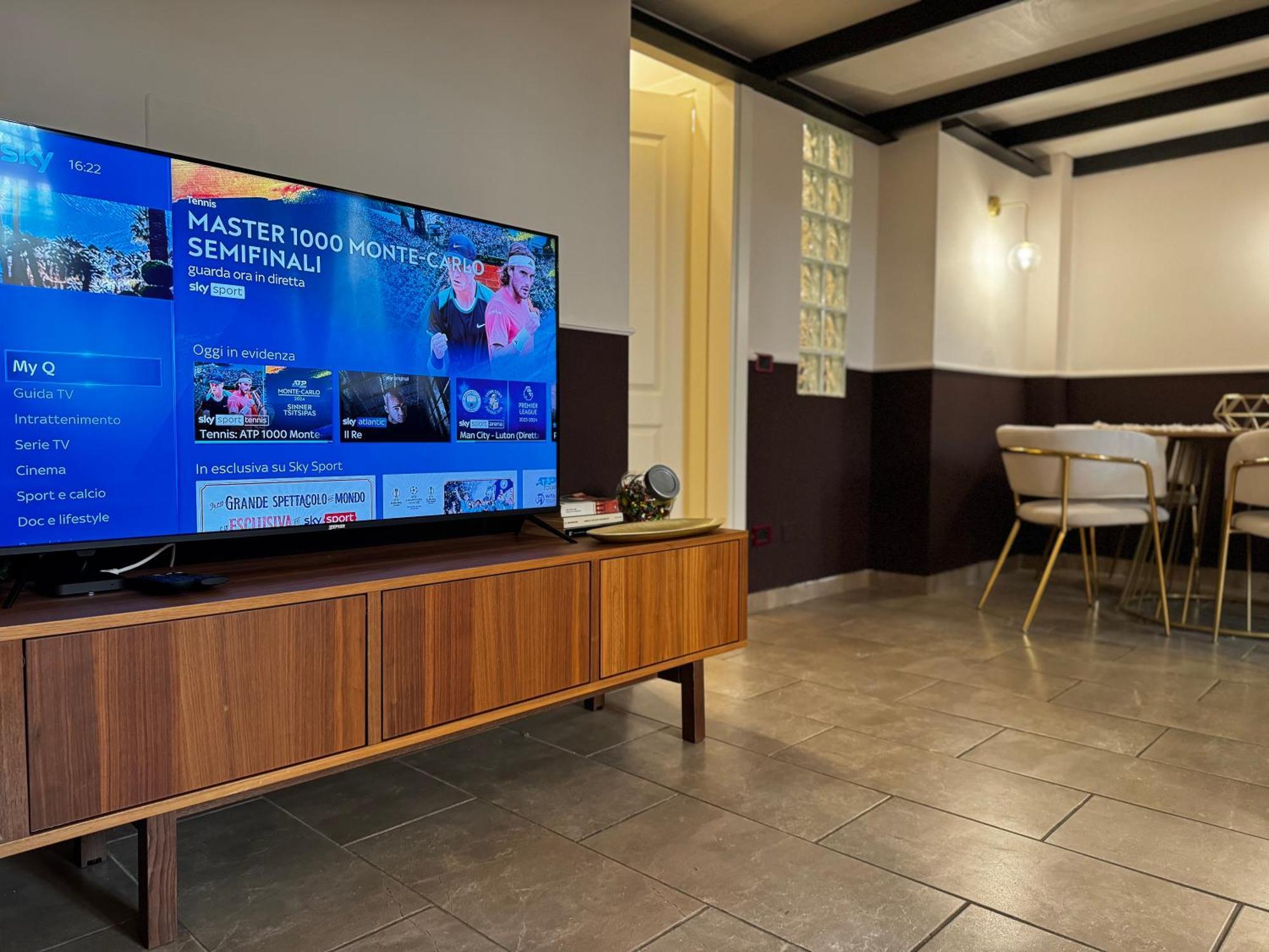 Regina Milano In Verona - Sky Tv, Wifi E Breakfast Box Daire Dış mekan fotoğraf
